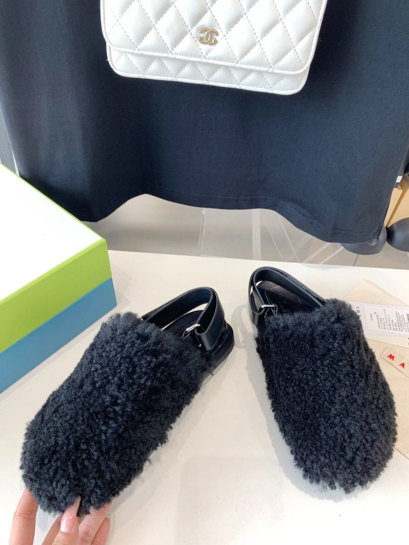 Trendsetting Othxr Slippers 215618
