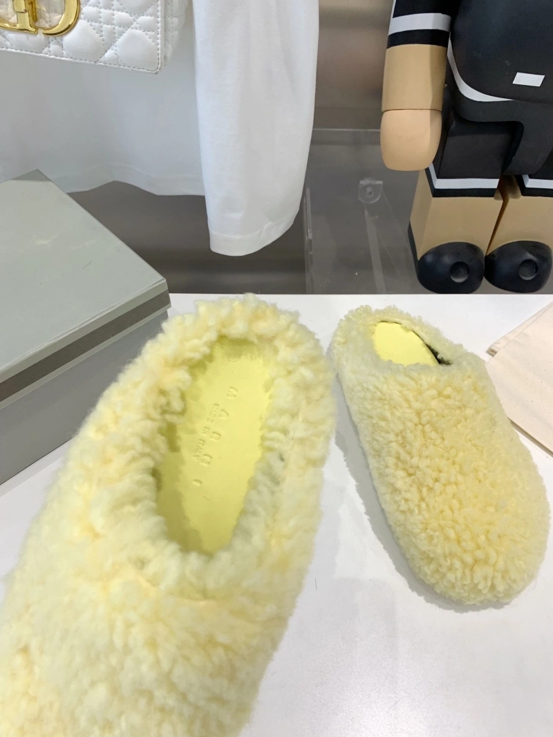 Othxr Slippers Sleek 215625
