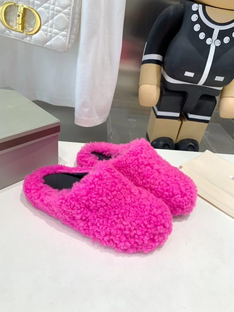 Reliable Othxr Slippers 215636