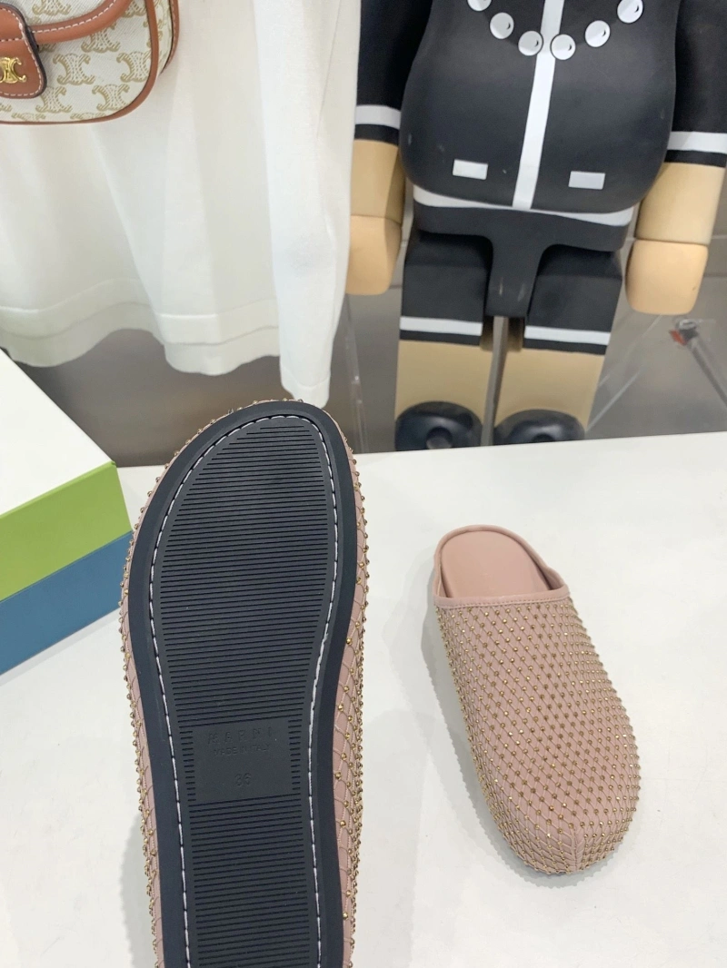 ModernLook Othxr Slippers 215615