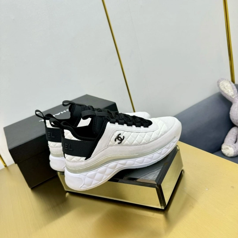 Sleek Chxnxl Sneakers 126988