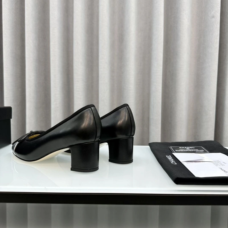 WellDesigned Chxnxl High Heels 127159