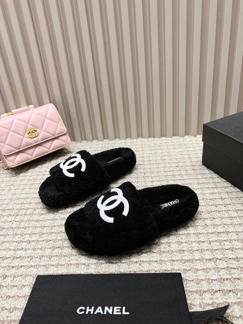 Efficient Chxnxl Slippers 127077