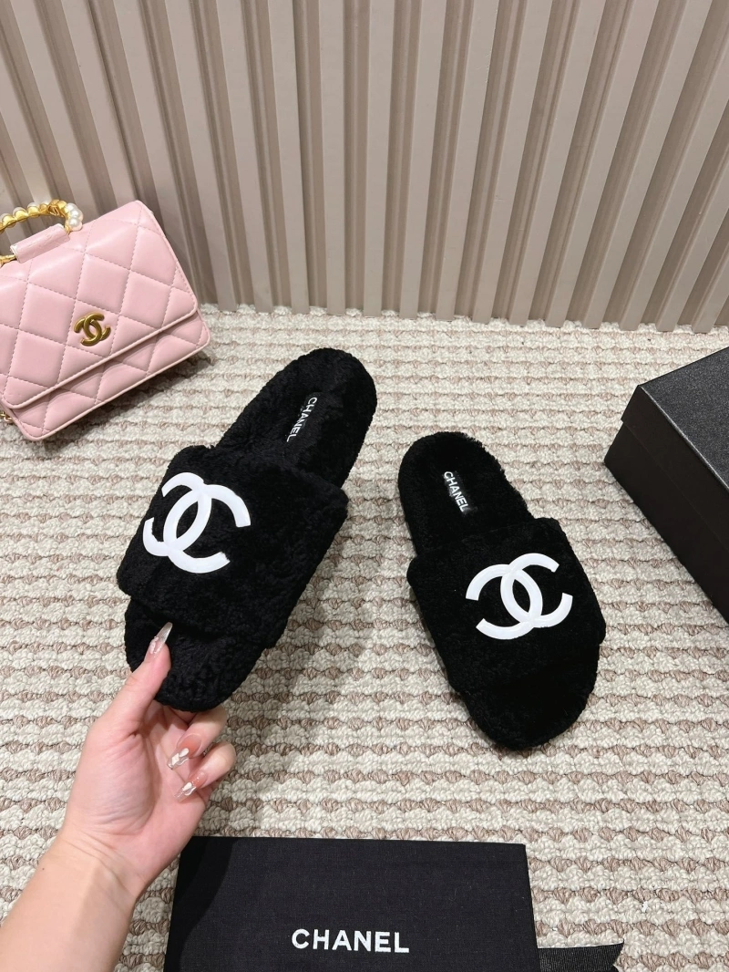 Efficient Chxnxl Slippers 127077