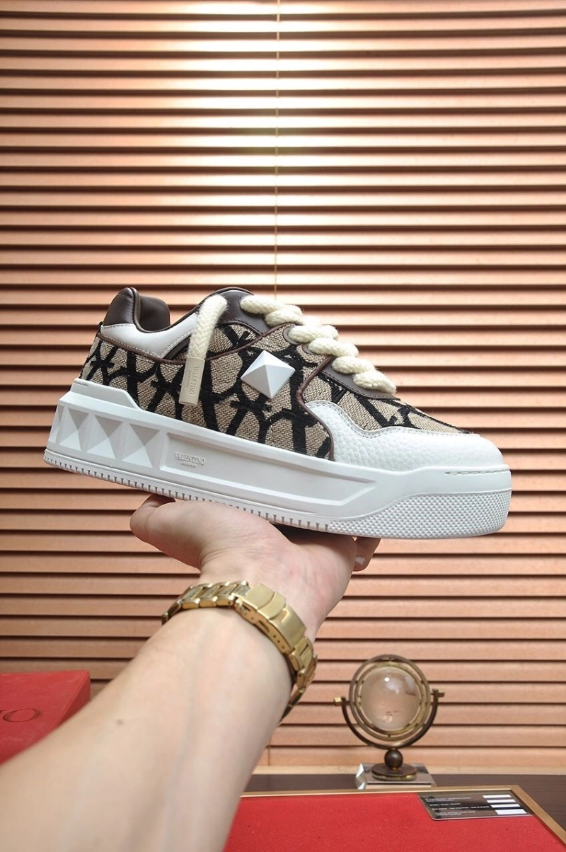 Comfortable Vxlxntino Sneakers 233139