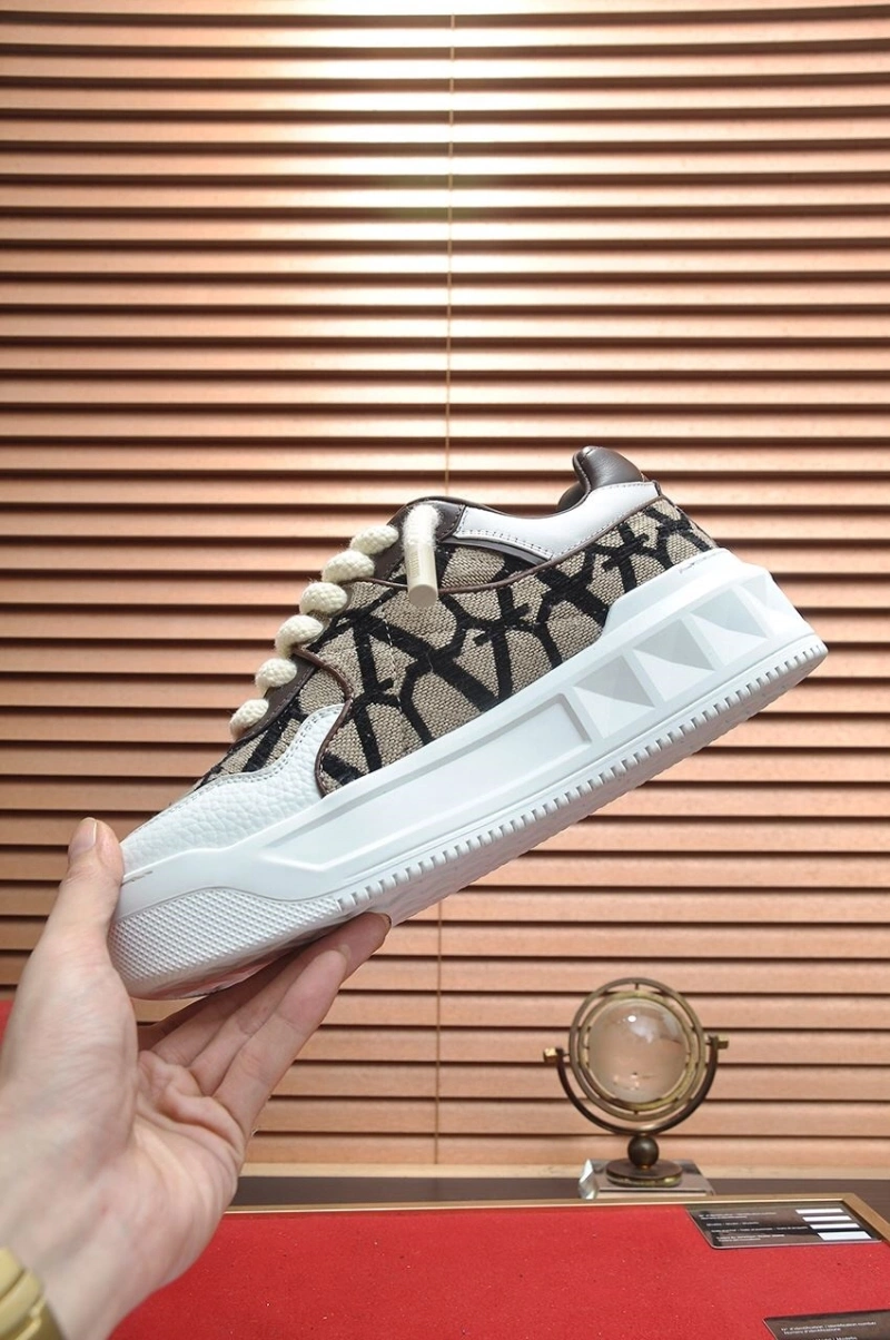 Comfortable Vxlxntino Sneakers 233139