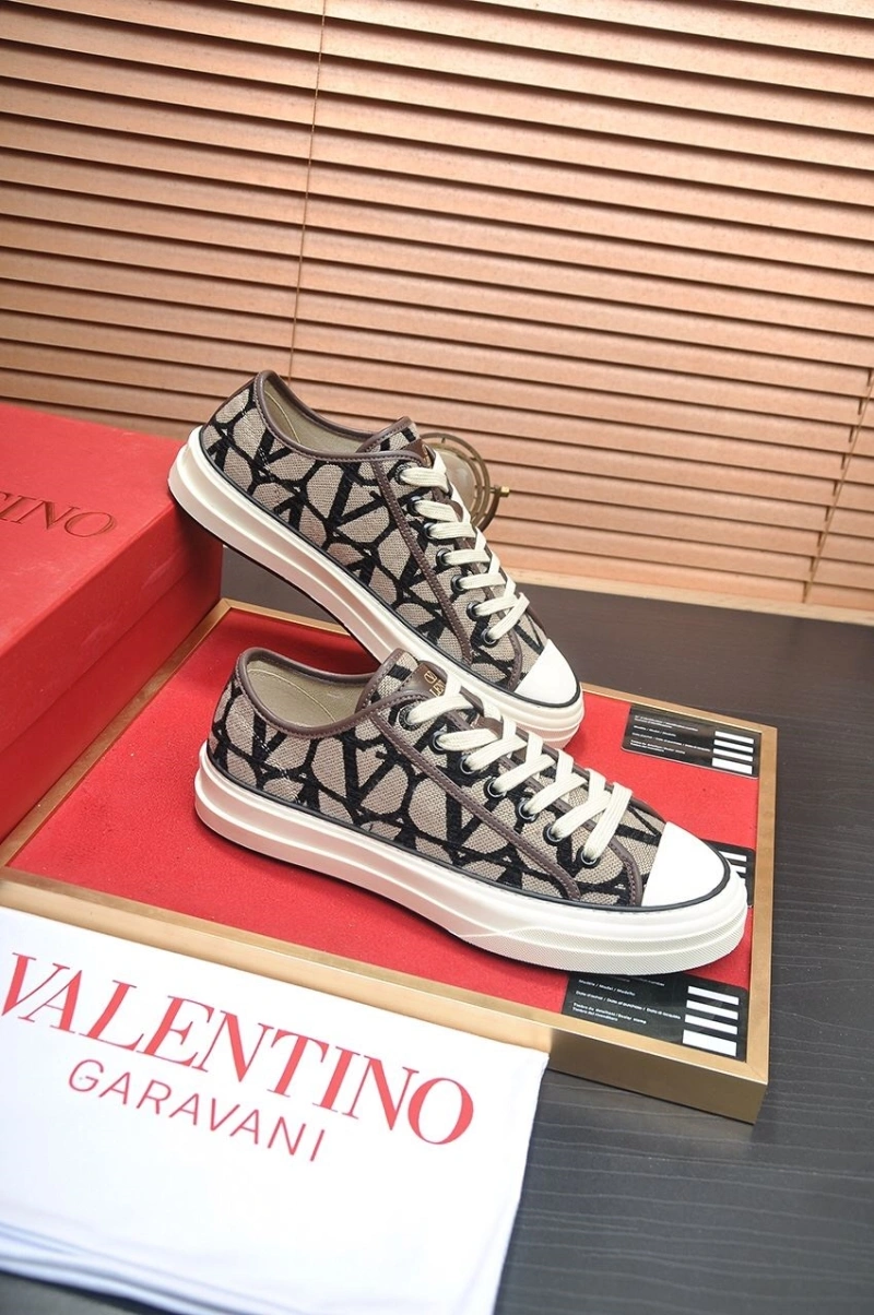 Soft Vxlxntino Sneakers 233130