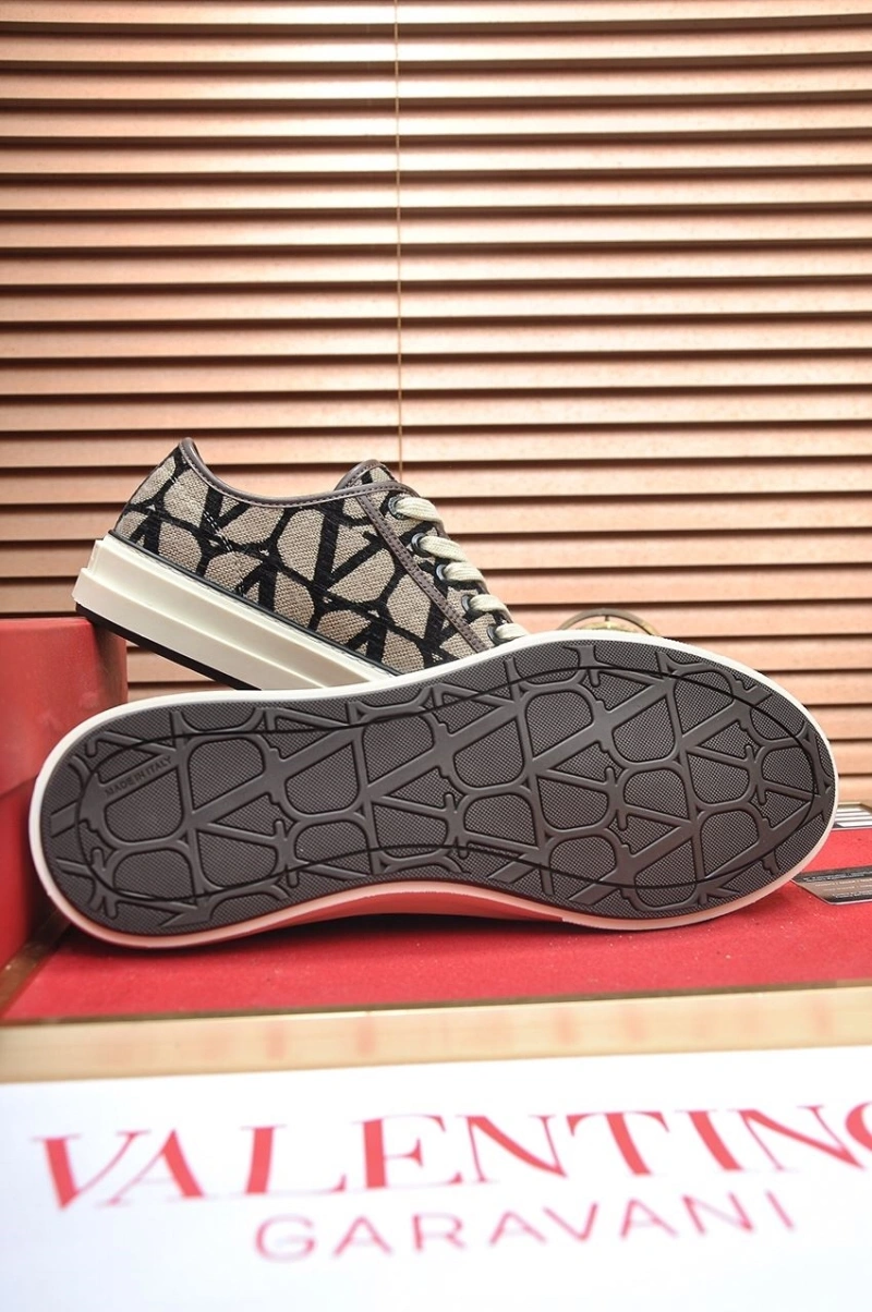 Soft Vxlxntino Sneakers 233130