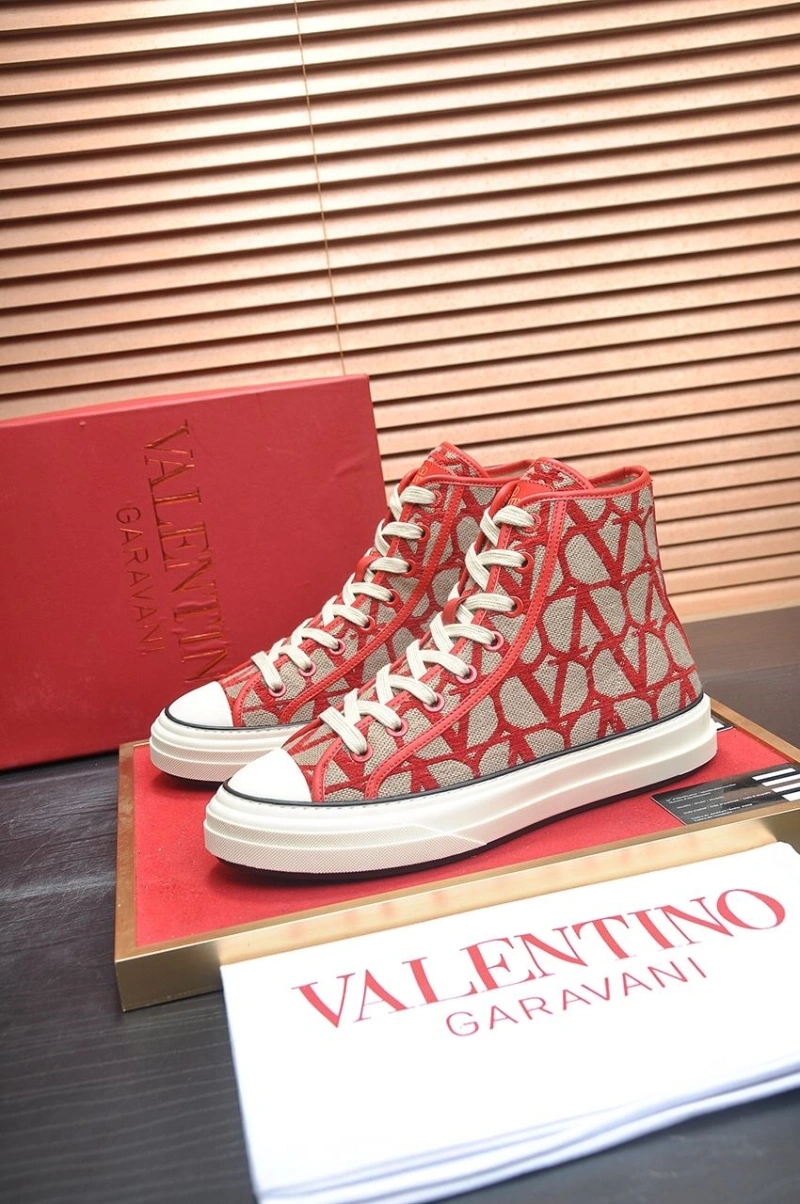 Trendsetting Vxlxntino Sneakers 233135