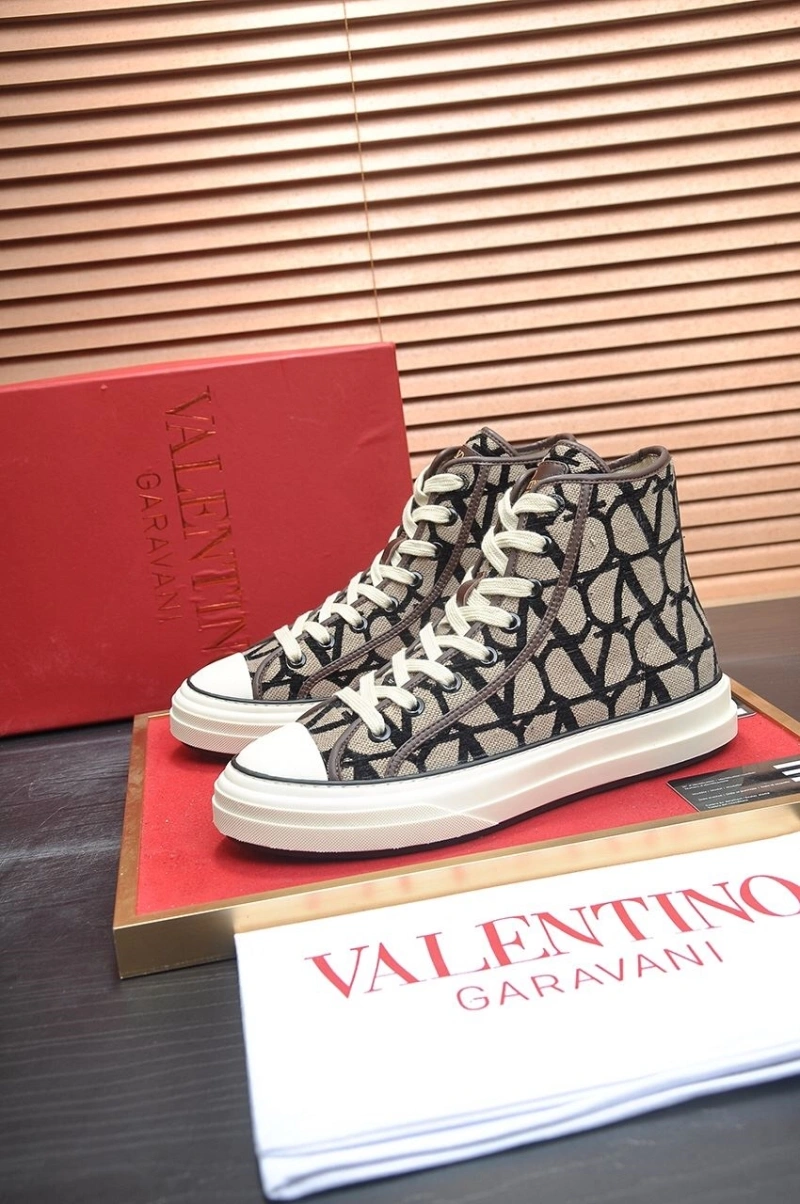 Stylish Vxlxntino Sneakers 233131
