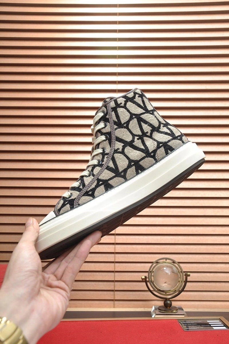Stylish Vxlxntino Sneakers 233131