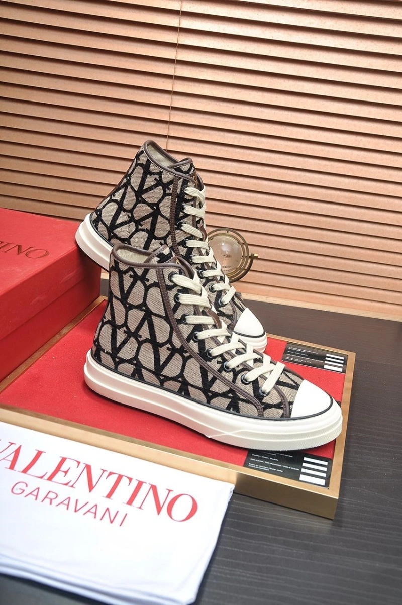 Stylish Vxlxntino Sneakers 233131