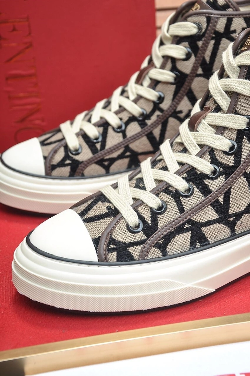 Stylish Vxlxntino Sneakers 233131