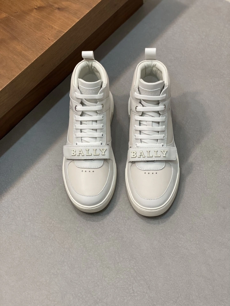 Fashionable Bxrbxrry Sneakers 115572