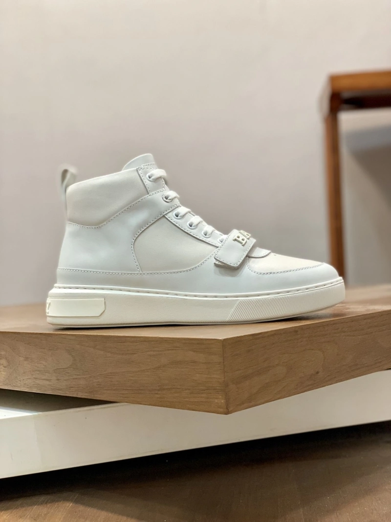 Fashionable Bxrbxrry Sneakers 115572