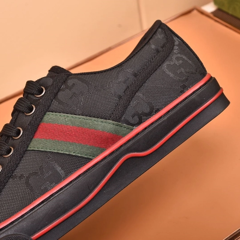 Vibrant Gxccx Sneakers 166407