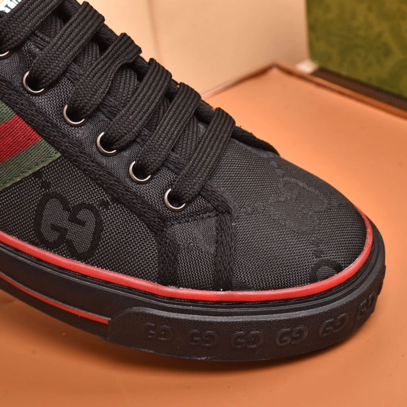 Vibrant Gxccx Sneakers 166407