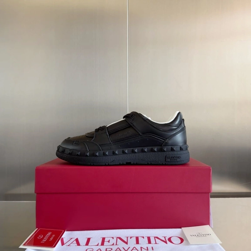 Sleek Vxlxntino Sneakers 233128