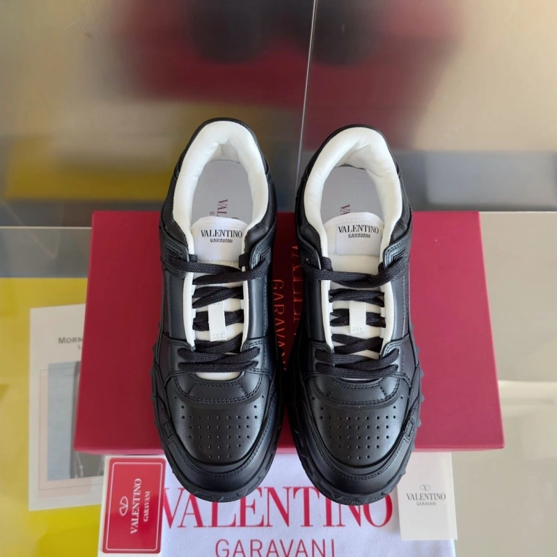Sleek Vxlxntino Sneakers 233128
