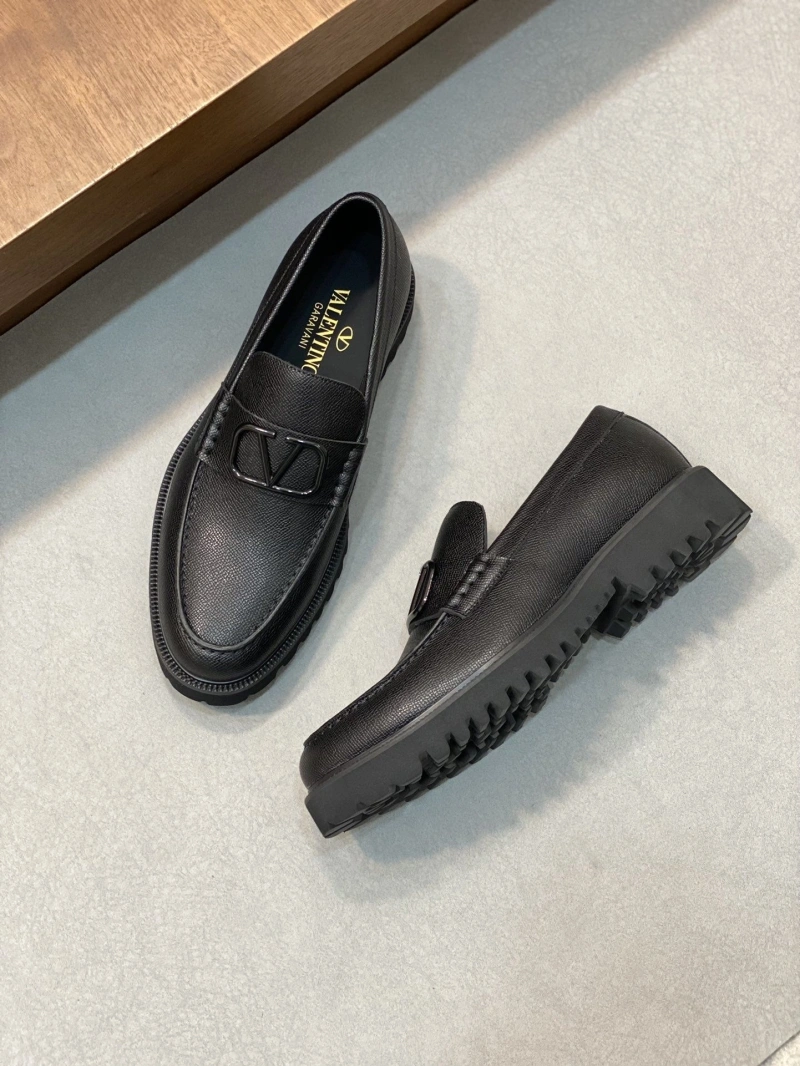 Cozy Vxlxntino Sneakers 233119