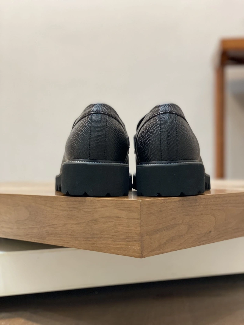 Cozy Vxlxntino Sneakers 233119
