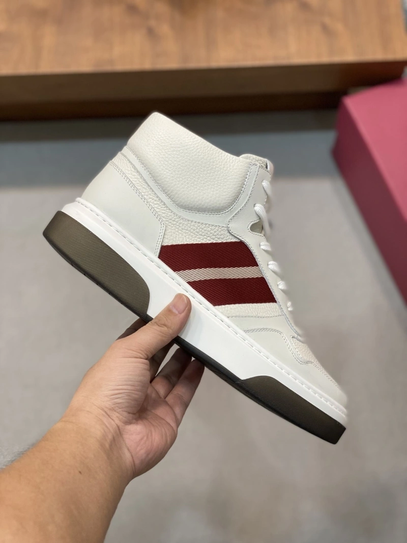 Reliable Bxrbxrry Sneakers 115565