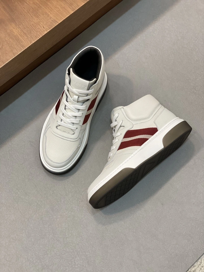 Reliable Bxrbxrry Sneakers 115565