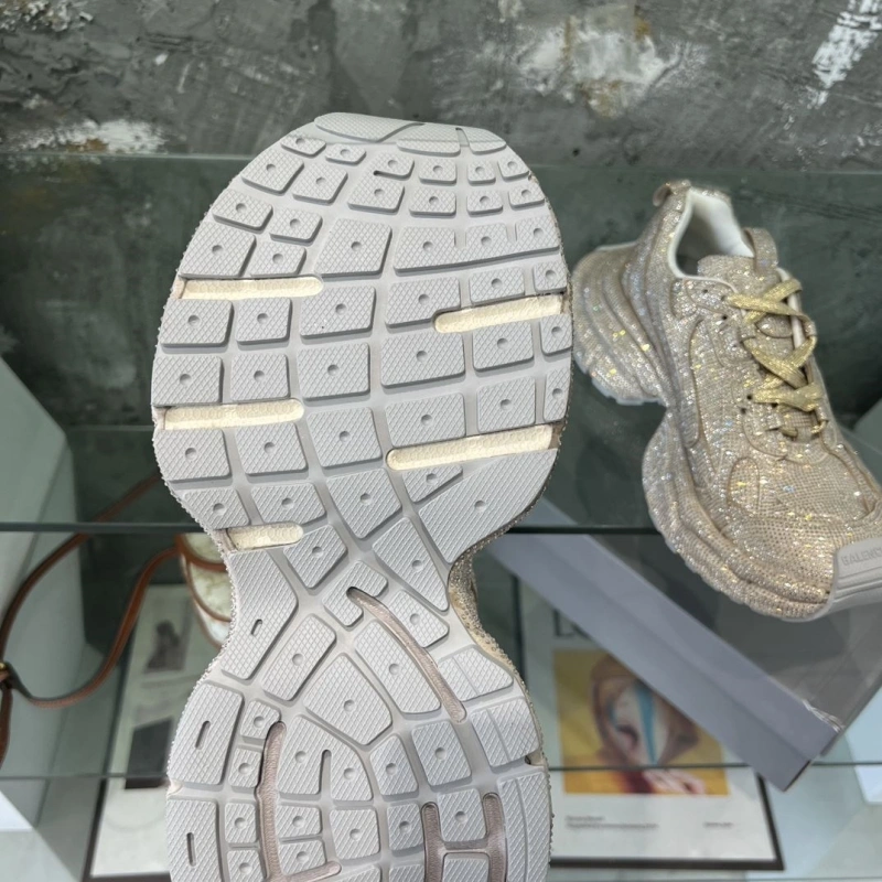 Trendsetting Bxlxnciaga Sneakers 110446