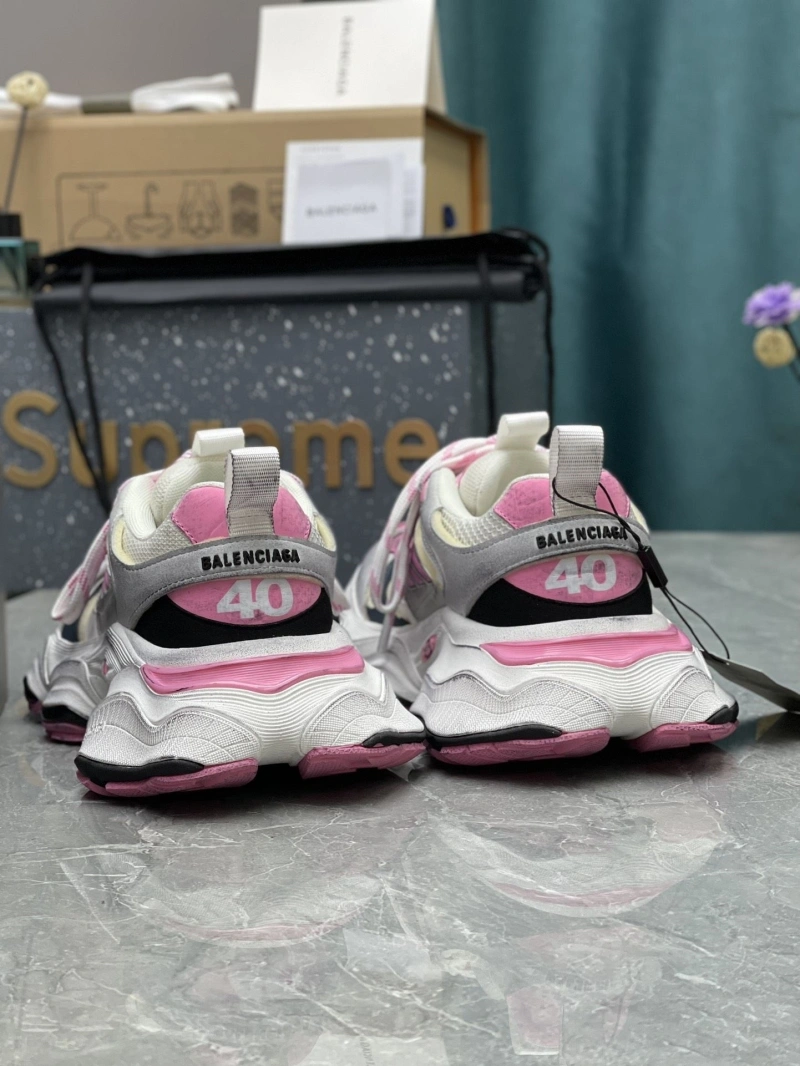 Bxlxnciaga Sneakers GoAnywhere 110445