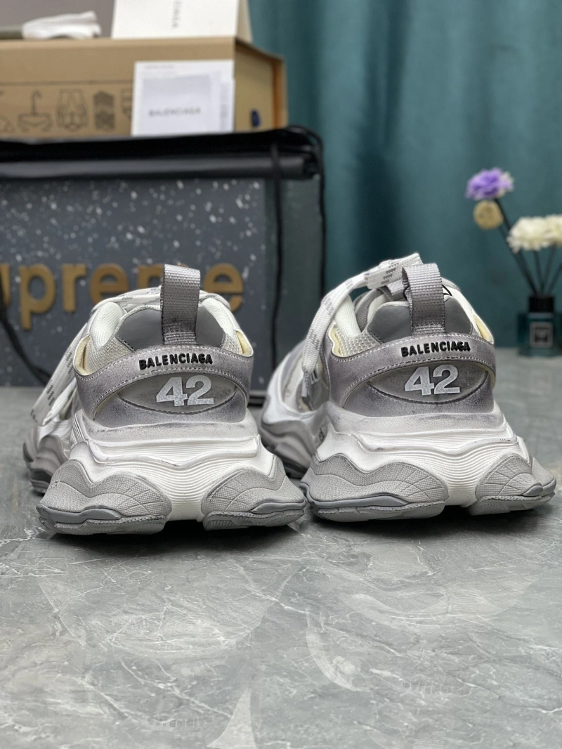 Resilient Bxlxnciaga Sneakers 110442