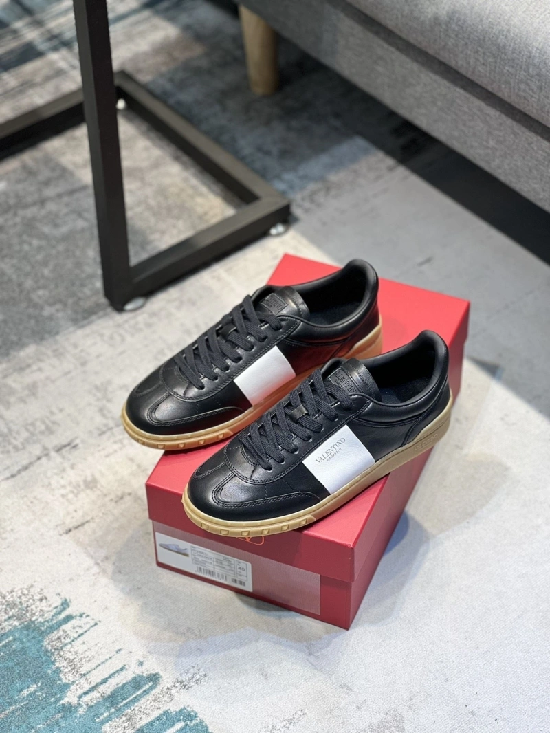 Comfortable Vxlxntino Sneakers 233122