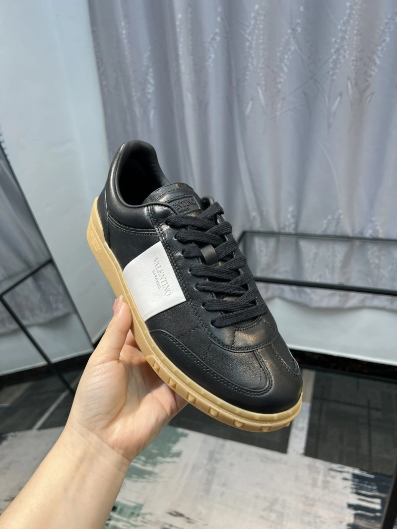 Comfortable Vxlxntino Sneakers 233122