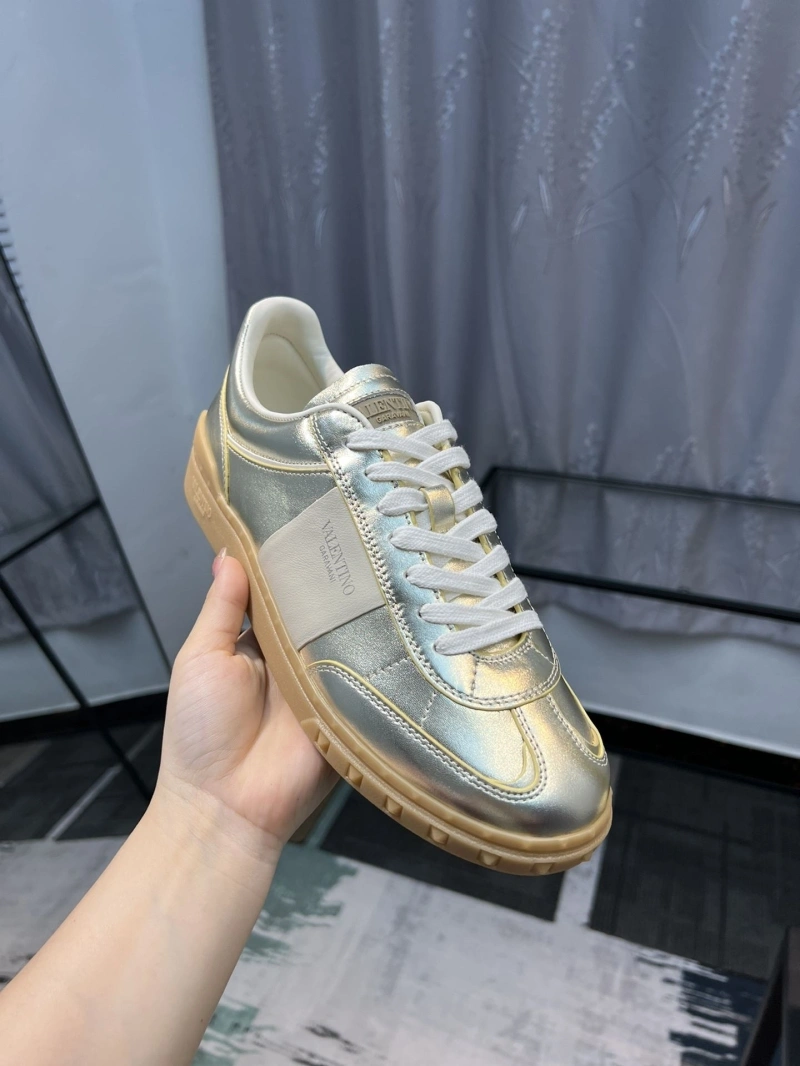 AllSeason Vxlxntino Sneakers 233121