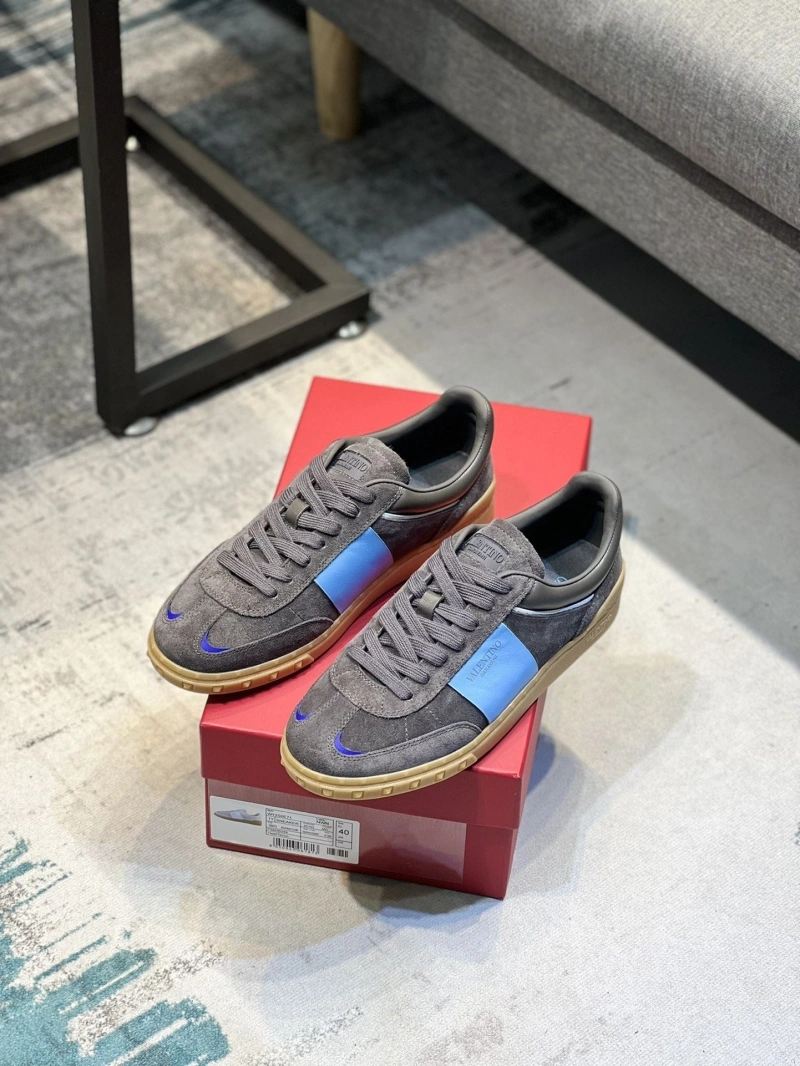 Flexible Vxlxntino Sneakers 233112