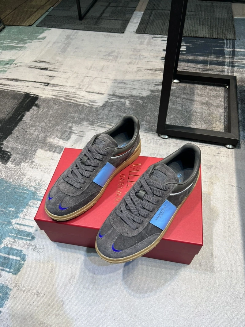 Flexible Vxlxntino Sneakers 233112