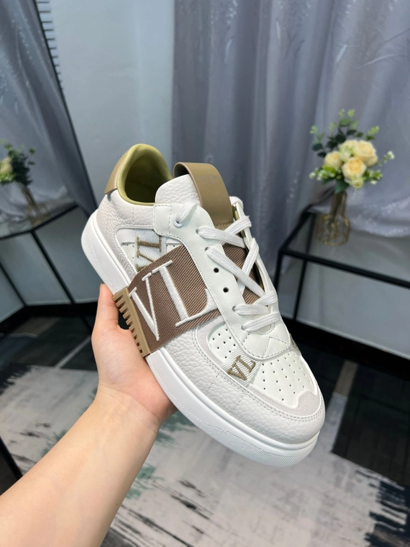 Lightweight Vxlxntino Sneakers 233110
