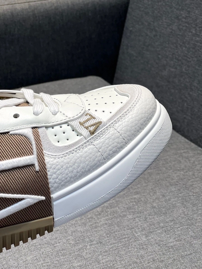 Lightweight Vxlxntino Sneakers 233110