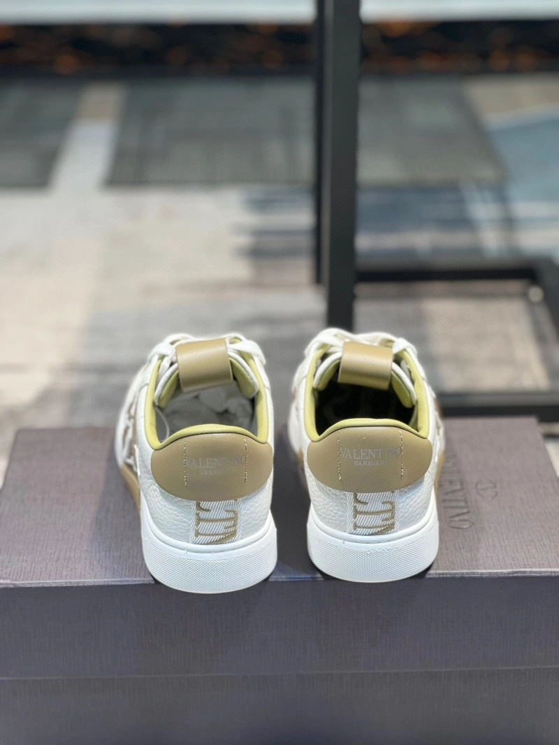 Lightweight Vxlxntino Sneakers 233110