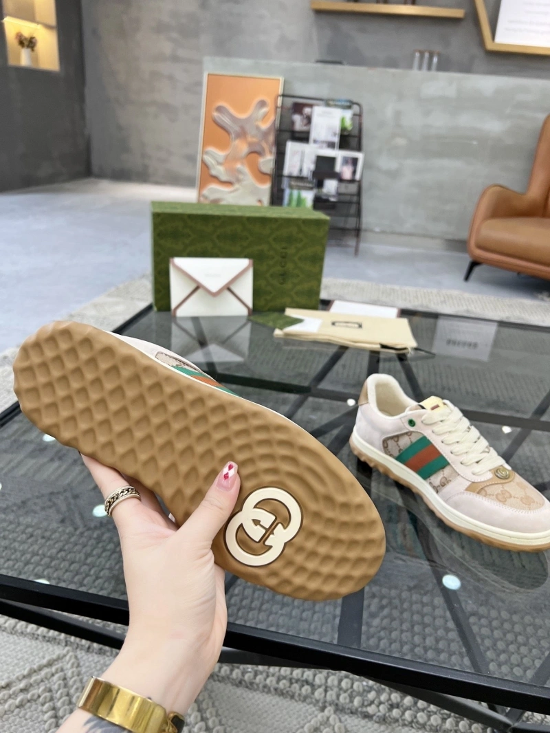 Versatile Gxccx Sneakers 166386