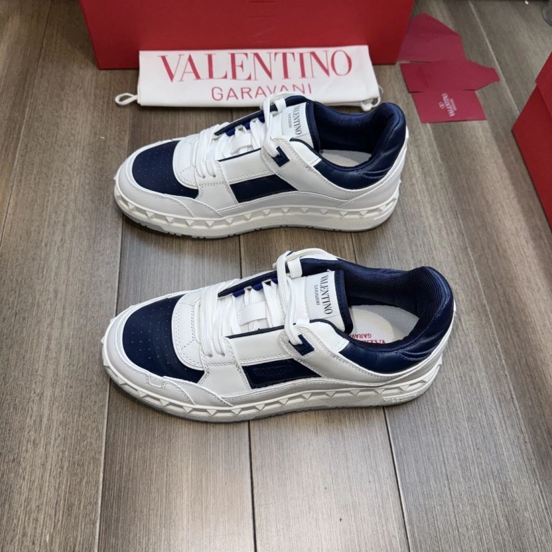 Soft Vxlxntino Sneakers 233106