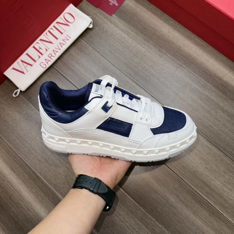 Soft Vxlxntino Sneakers 233106