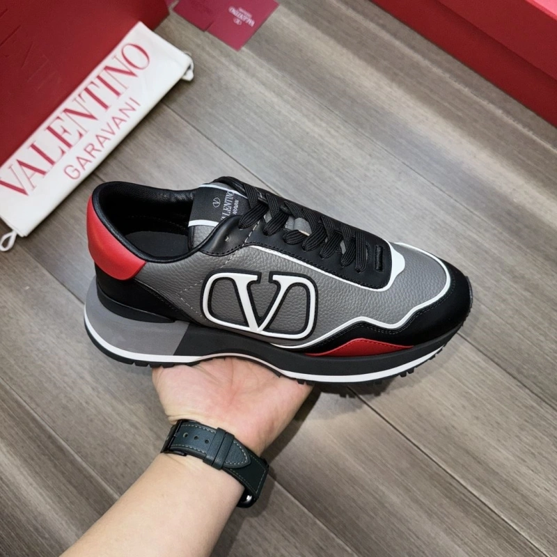 Classic Vxlxntino Sneakers 233096