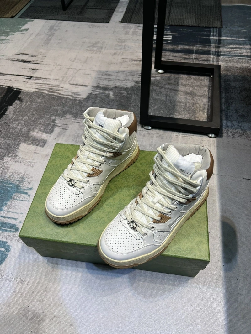 Trendsetting Gxccx Sneakers 166370
