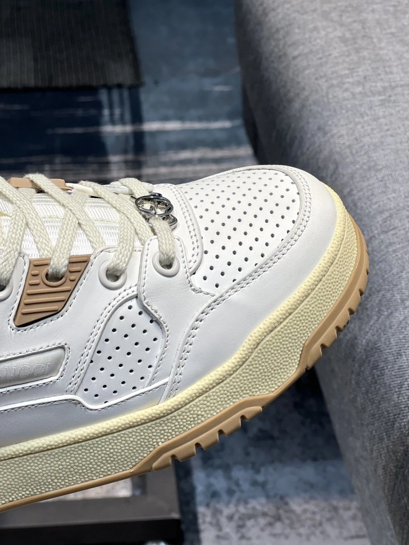 Trendsetting Gxccx Sneakers 166370