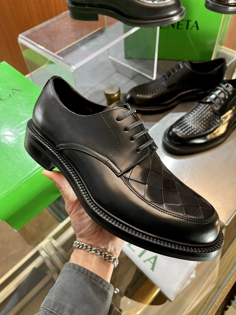 Affordable Bxttxga Vxnxta Leather Shoes 113273