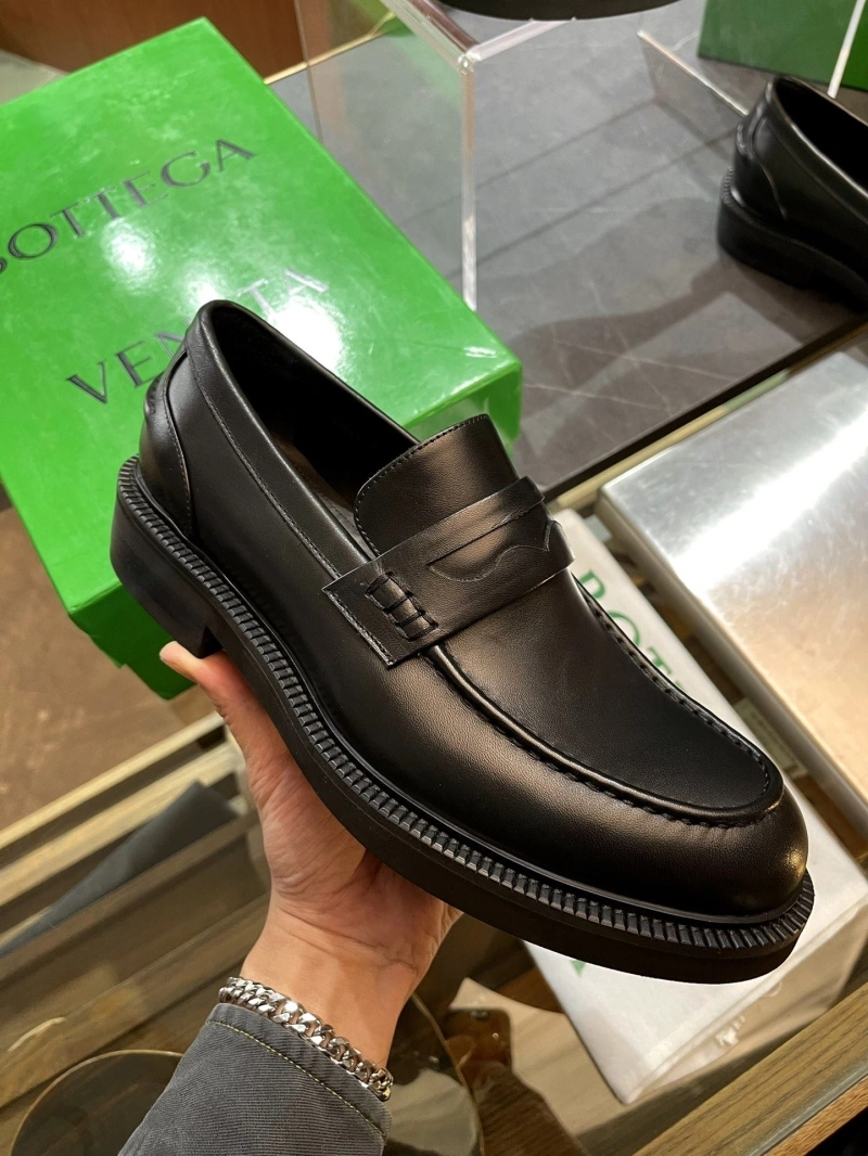 Fashionable Bxttxga Vxnxta Leather Shoes 113264