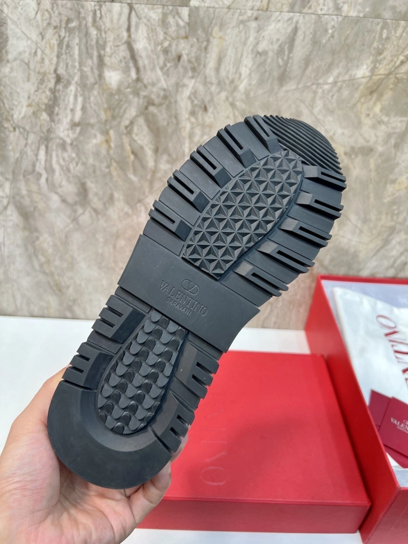 Minimalist Vxlxntino Sneakers 233076