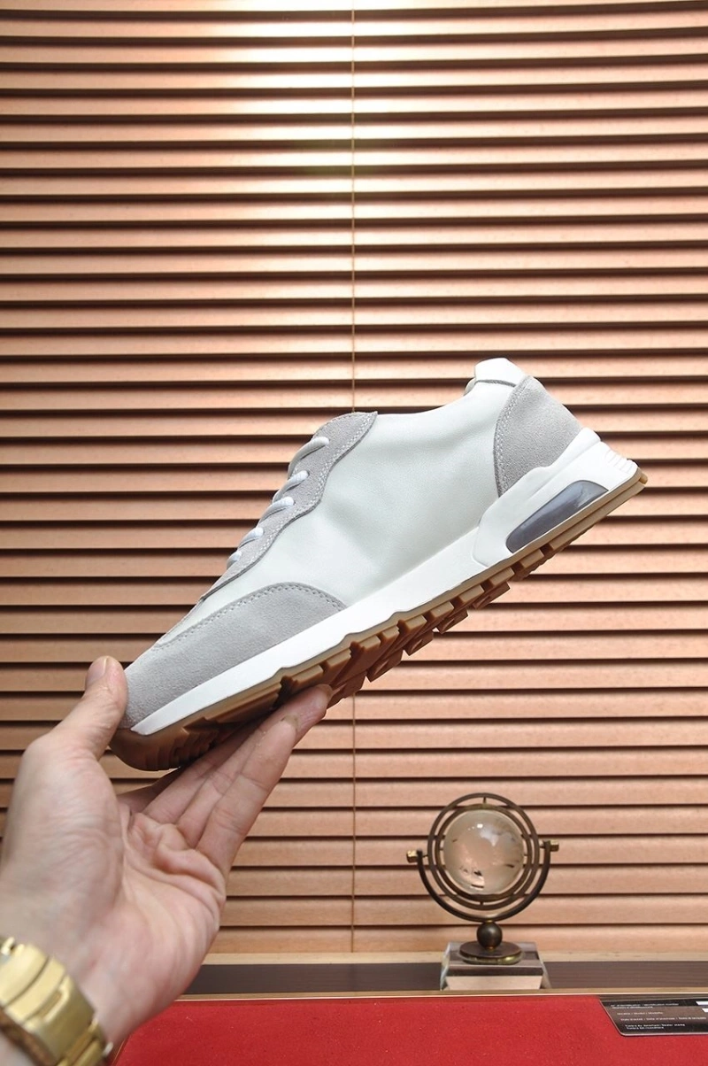 Fashionable Armxnx Sneakers 108963
