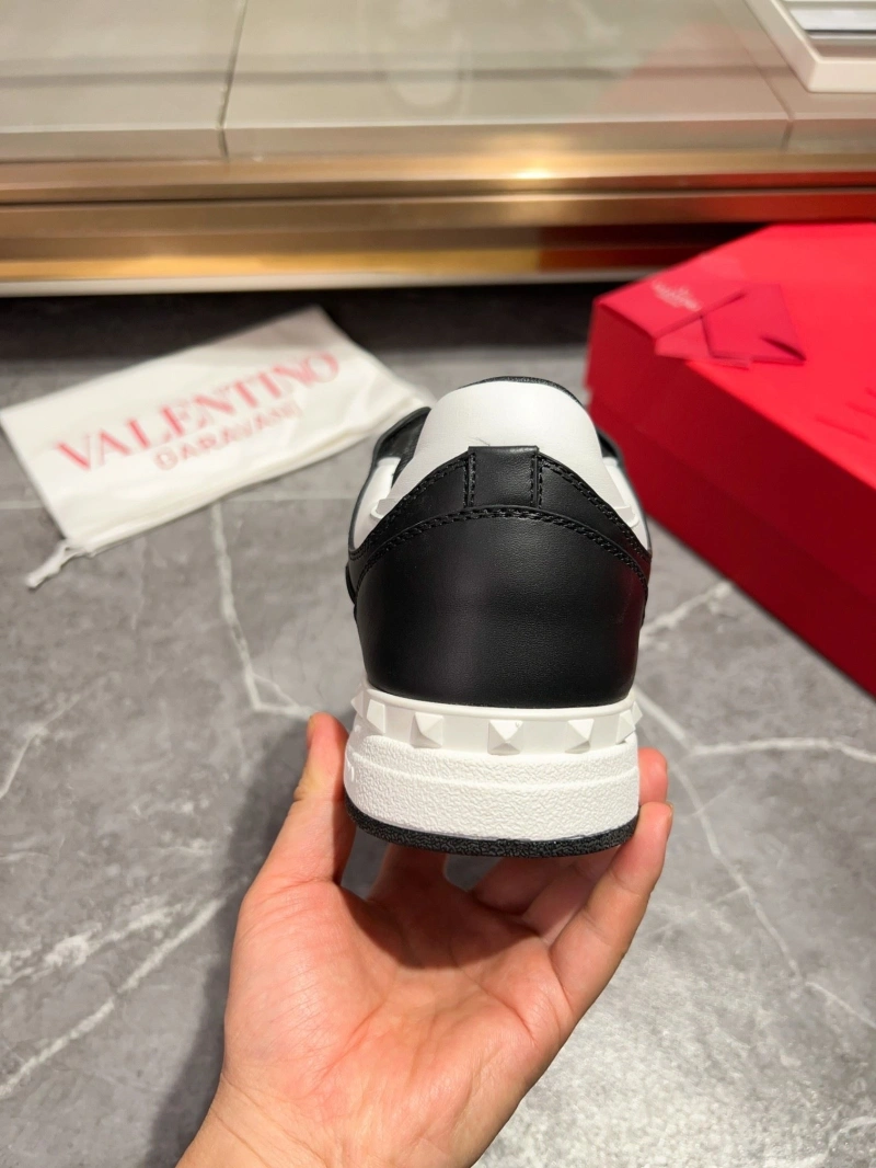 Timeless Vxlxntino Sneakers 233077