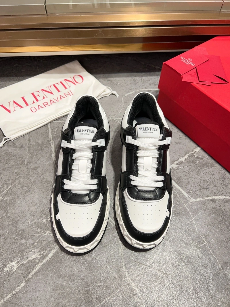 Timeless Vxlxntino Sneakers 233077